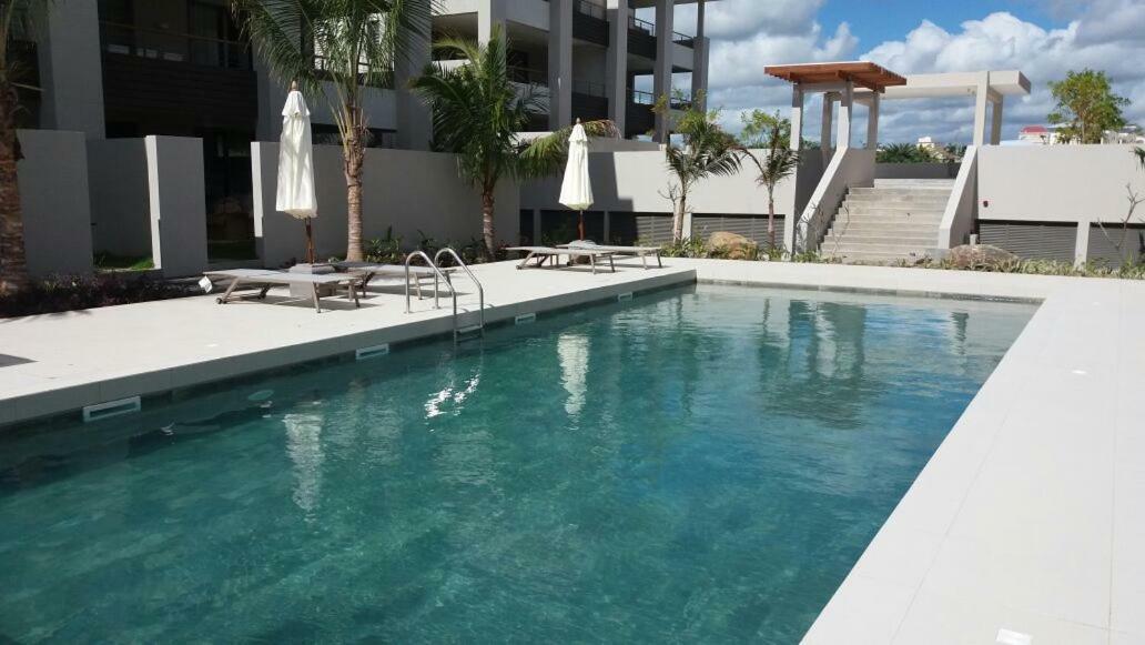Element Bay Lux Beach Apartment Кап Малёрё Экстерьер фото