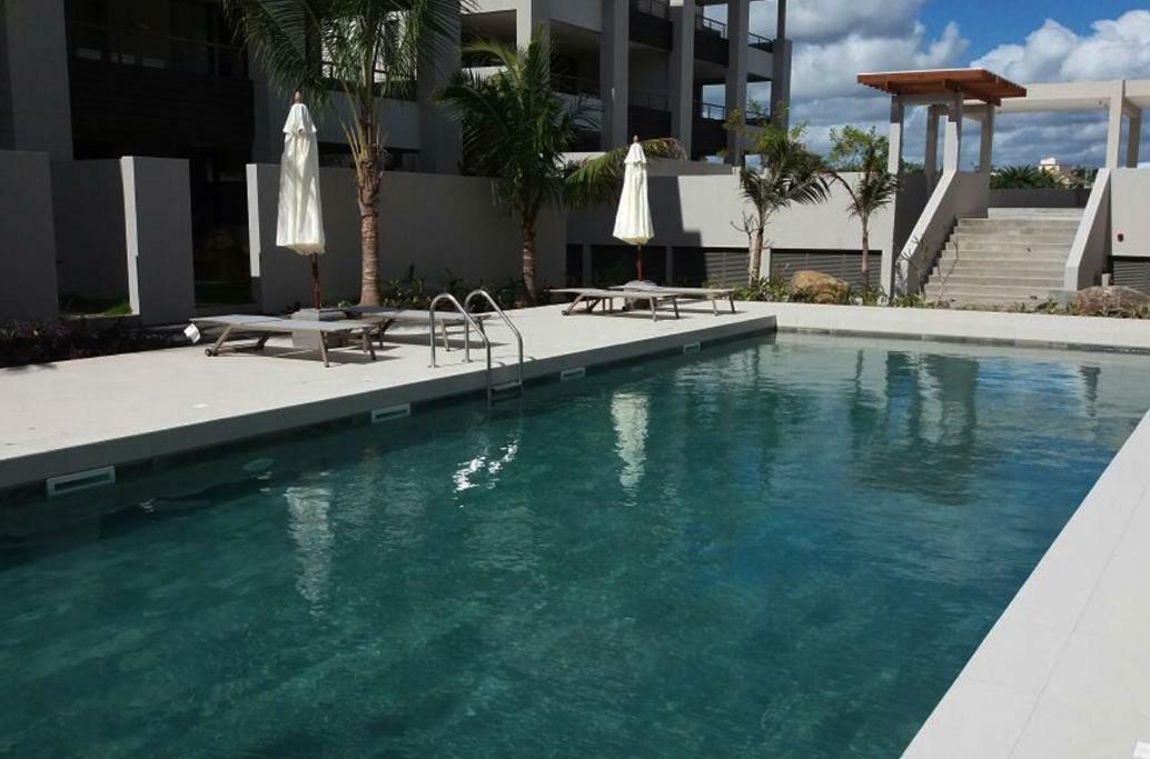 Element Bay Lux Beach Apartment Кап Малёрё Экстерьер фото